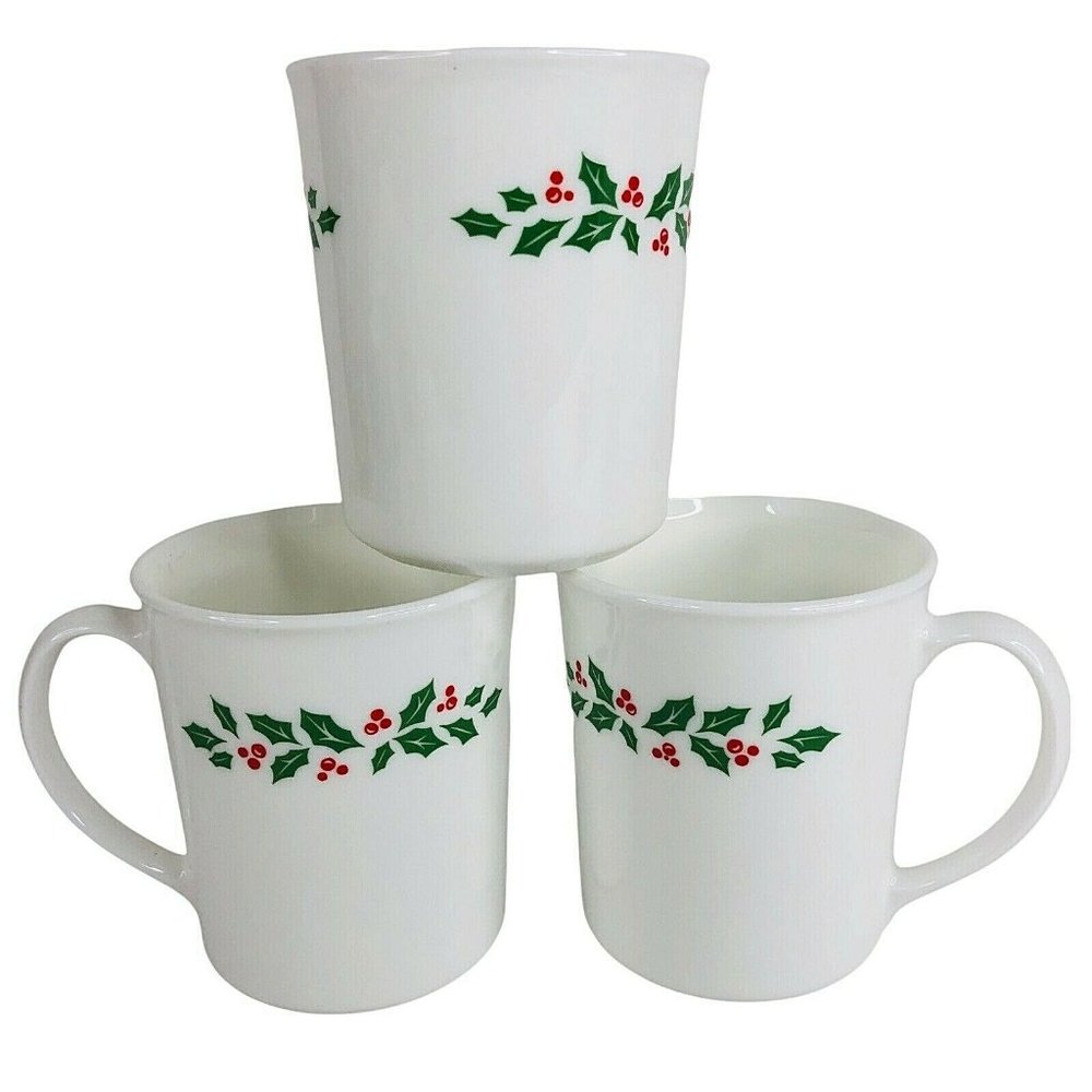 3 Corelle Winter Holly Days Mugs 8 OZ Coffee Cups Vintage Christmas‎ Corning